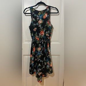 U 2 B flowered dress with v back hem on bottom dress